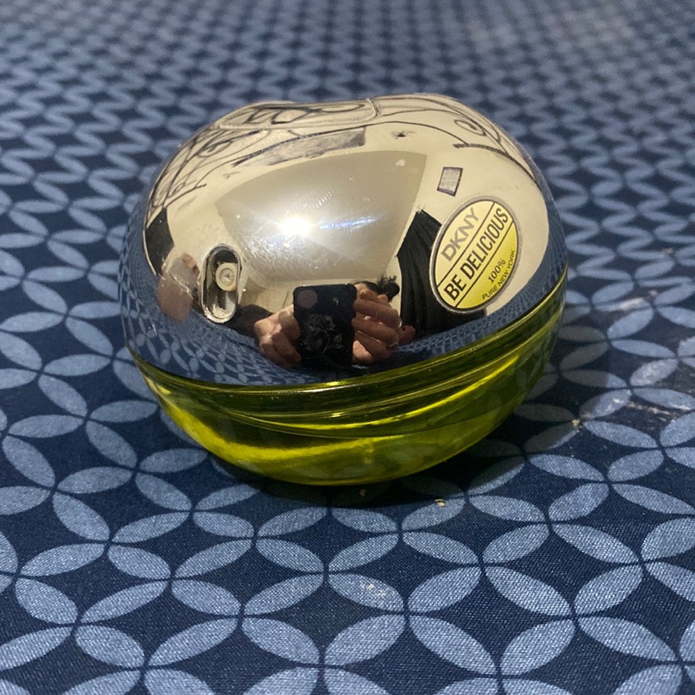 Dkny be delicious